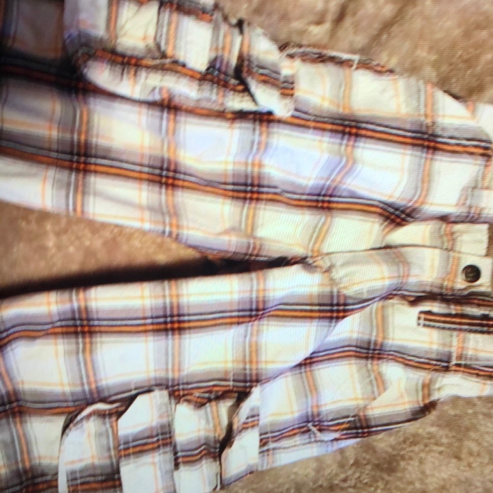 Boys size 7 plaid Cargo shorts